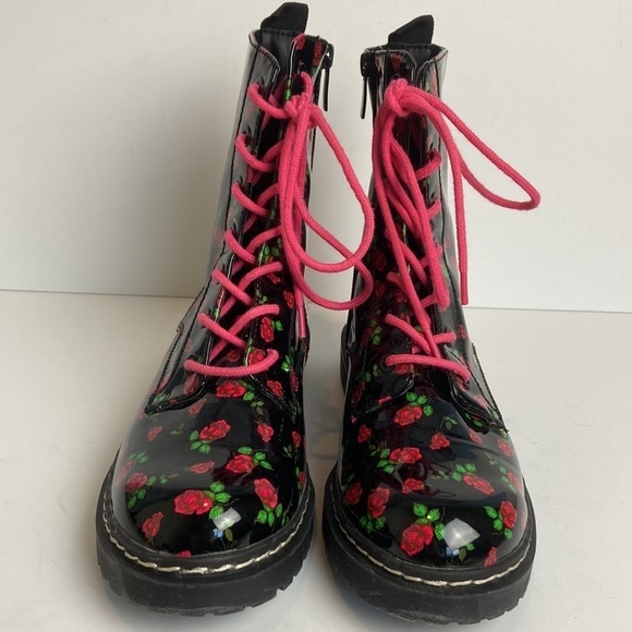 Betsey Johnson Floral Rose Combat Boot Patent Leather 8.5M Rocker Dark Princess - Picture 10 of 16